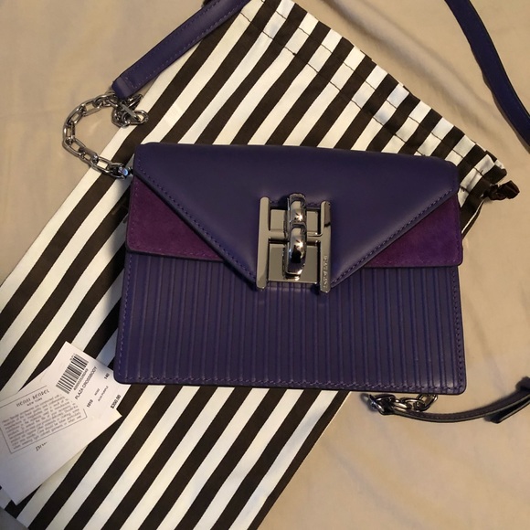 Henri Bendel Plaza Crossbody - Picture 1 of 2
